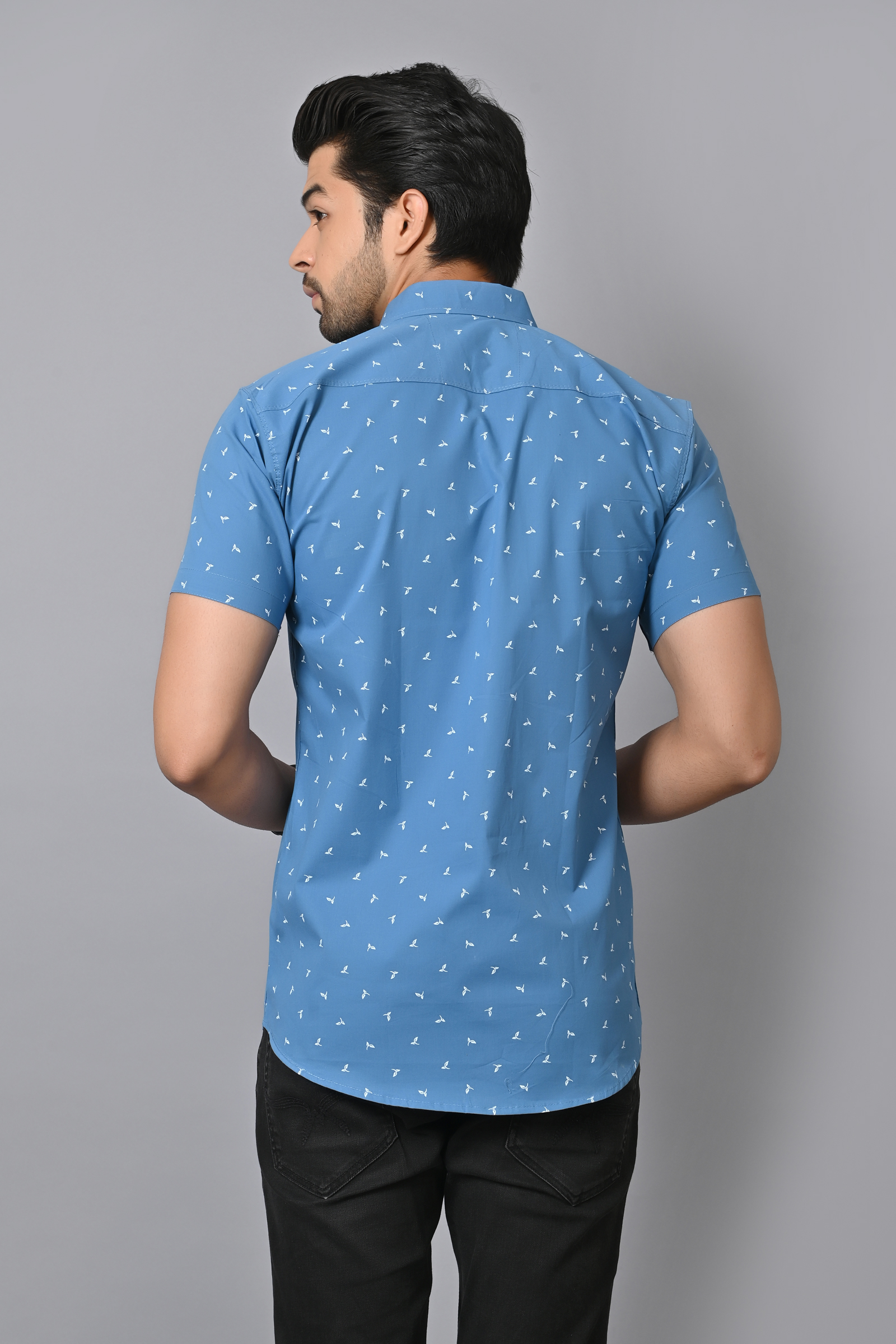 Mens Slim Fit Short Sleeves Casual Cotton Shirt